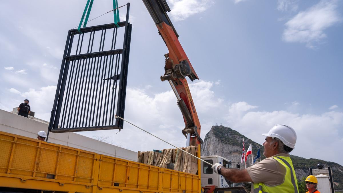 Explosión de alegría por el fin de la Verja de Gibraltar