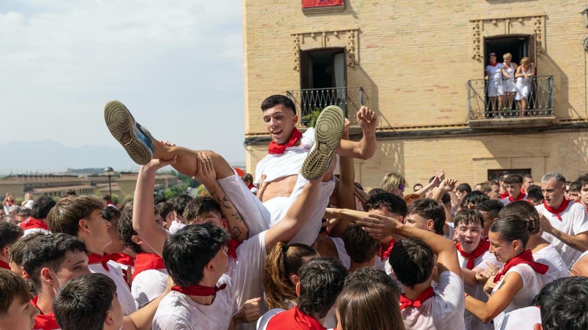 Fotos del cohete de fiestas de Murchante 2026