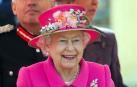 La Reina Isabel de Inglaterra cumple 90 años rodeada de familiares y amigos.
