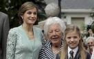 La reina Letizia y su abuela Menchu Álvarez del Valle, en la comunión de la infanta Sofía
