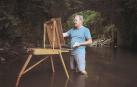 Tomás Sobrino, pintando al aire libre, en uno de los rincones elegidos para sus obras