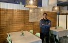 Víctor Lizarbe, en el comedor del restaurante Kankunapa, en la avenida Pío XII.