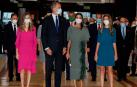La princesa Leonor; el rey Felipe VI; la reina Letizia y la infanta Sofía, a su llegada al tradicional concierto de los Premios Princesa de Asturias