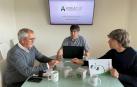 De izquierda a derecha: Ángel Arandigoyen, director de desarrollo de negocio; Iñigo Puncel, fundador y CEO; Julen Puncel, fundador, director de producción y operaciones.