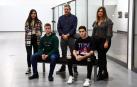 De izquierda a derecha, de pie, en la fila de atrás; Julia Avizcuri García, Paco Carcavilla Vázquez (padre de Mario), Leire Lucas Roncal. Sentados, Iván Rueda Vidaurreta y Javier Rosón Agramonte