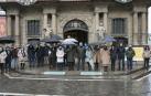 Concentración del 25N a las puertas del Ayuntamiento de Pamplona
