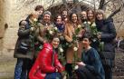 Parte del equipo de Guiarte, fotografiado en 2018, antes de la pandemia. Agachadas, Nora Algarra e Itziar Trincado. De pie, Elena Fabre (ya jubilada), Montse Pilo, Raquel Ruiz, Carlota Jiméez, Javier Adot, KatrinSetuain, Rafael Pellejero, Beatriz López y Beatriz Izuriaga.