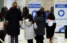 Zona de vacunación de la Ciudad de la Cultura en Santiago de Compostela, donde este martes ha comenzado en Galicia la vacunación pediátrica