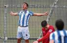El navarro Jon Karrikaburu celebra un gol con la Real Sociedad