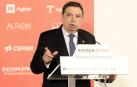 El ministro de Agricultura, Pesca y Alimentación, Luis Planas, interviene en un desayuno informativo de Europa Press, en el Hotel Villamagna