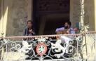 Actuación de Juan Villar desde el balcón de la Casa Consistorial, dentro del Flamenco On Fire