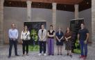 Desde la izquierda, en el Palacio de Condestable, Javier Fernández Valdivieso, Uxue Roncal, Sergio Eslava, Yolanda Campos, María García-Barberena, Izaskun Azcona e Ignacio Fernández Galindo