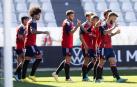 Los jugadores de Osasuna celebran el primer gol, obra de Moncayola, ante el Valladolid.