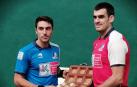 Peio Etxeberria (izda.) y Joseba Ezkurdia posan con el material elegido para la semifinal