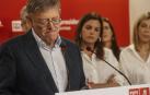El presidente de la Generalitat y candidato del PSPV a revalidar este cargo, Ximo Puig, interviene durante el seguimiento de la jornada electoral