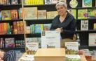 La escritora y periodista Bakarne Atxucarro presenta hoy en Estella  el cuento infantil 'La mano de Irulegi/Irulegiko eskua’.