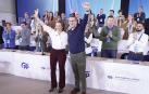 La secretaria general del PP, Cuca Gamarra, y el presidente del Partido Popular, Alberto Núñez Feijóo, durante el Congreso Autonómico del PP en el Recinto Ferial de Albelda de Iregua, La Rioja