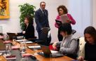 Javier Esparza y Yolanda Ibáñez, de UPN, entre Ainoha Unzu (PSN) y Laura Aznal (EH Bildu)