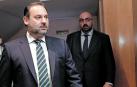 El secretario de Organización del PSOE y ministro de Fomento en funciones, José Luis Ábalos, y su exasesor, Koldo García