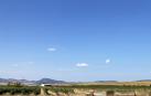 Vista del Señorío de Otazu, en cuyo entorno, en Eriete y en Paternáin y Larraya, se proyecta el parque solar Campos de Zuloaga, el más grande de los planteados en la comarca.