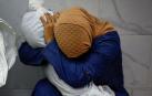 Imagen de Mohammed Salem que ha ganado el certamen World Press Photo 2024. En ella aparece Inas Abu Maamar, de 36 años, y su sobrina Saly, una pequeña de 5 años que acaba de perder la vida en la Franja de Gaza