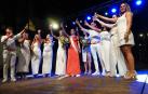 Instante del brindis de las Reinas, Misters y Damas salientes y entrantes