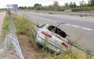 Imagen del coche abandonado junto a la A-68 a la altura de Tudela