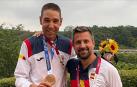 Mikel Zabala con el olímpico en MTB, David Valero.