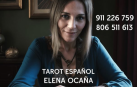 Una tarotista real como Elena Ocaña es capaz de ofrecer comprensión espiritual por medio de una línea atención telefónica conocida como tarot 806