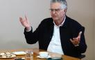 Rafael Sánchez Ostiz, durante su charla en un reencuentro con Satos Induráin cinco años después