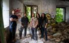 Desde la izquierda, Javi Ucar, Misael, Raúl Vital, Misaeltxo y Lucas, en una fotografía promocional de 'Retales'.
