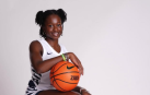 La tudelana Christabel Osarobo posa con la camiseta de Gonzaga Bulldogs