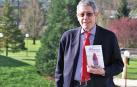 “A los adolescentes no hay que darles grandes discursos porque no escuchan”
