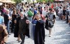 Olite regresó, del 19 al 21 de agosto, a la Edad Media para dar vida a una de las fiestas medievales de más solera de nuestra tierra. Bajo el espectacular marco del castillo se fue sucediendo un programa variado que dio inicio con el pregón, que este año corrió a cargo del profesor y dramaturgo Ignacio Aranguren, Premio Príncipe de Viana de la Cultura.