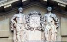 El Gobierno da los primeros pasos para retirar la laureada del Palacio de Navarra