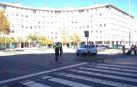 Agentes de Policía Municipal atienden el suceso registrado en el barrio de la Rochapea de Pamplona.