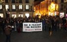 Unas 200 personas protestan contra la llegada de basura de Guipúzcoa
