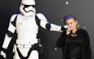 La actriz Carrie Fisher, hospitalizada tras sufrir un infarto en pleno vuelo