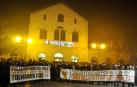Cientos de personas se concentran contra el cierre de la taquilla de la estación de tren