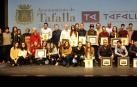 Antes de concluir el acto, todos los deportistas y colaboradores homenajeados posaron en una foto de familia.