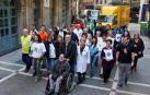 En su silla de ruedas, Fermín Yerro Izco -de Nuevo Futuro- abre una comitiva de generosidad, representada por voluntarios de 19 entidades sociales.