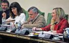 Mikel Armendáriz (Geroa Bai) y los socialistas Maite Esporrín, Eduardo Vall y Patricia Fanlo.