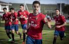 Álex Sánchez, delantero aragonés de Osasuna Promesas, hace un gesto a la cámara tras marcar el 1-0 ayer. Además, Sánchez asistió a Jaime Dios en el que supuso el 2-0.