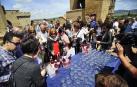 El Palacio Real de Olite abrió ayer sus puertas para celebrar el Día Movimiento Vino DO.