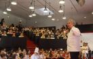 Ferrán Adrià presenta 'Te cuento en la cocina' junto a un centenar de niños