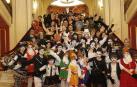Imágenes de la obra que han interpretado 65 niños, jóvenes y adultos en el Teatro Arriaga.