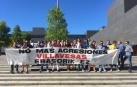 Una concentración muestra su rechazo a las agresiones a los chóferes de las villavesas