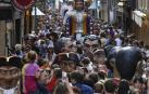 La Comparsa de Gigantes y Cabezudos de Pamplona sale a celebrar el Privilegio de la Unión