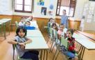 Alumnos de Lenguaje Musical, en su primer día de clase con la profesora Rosalía Rodrigo.