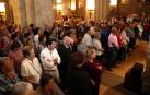 Cientos de devotos acuden a San Miguel de Aralar con motivo de su festividad